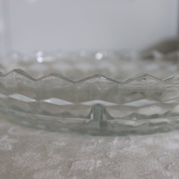 Vintage never used American Whitehall 2 part oval relish dish - Picture 2 of 6